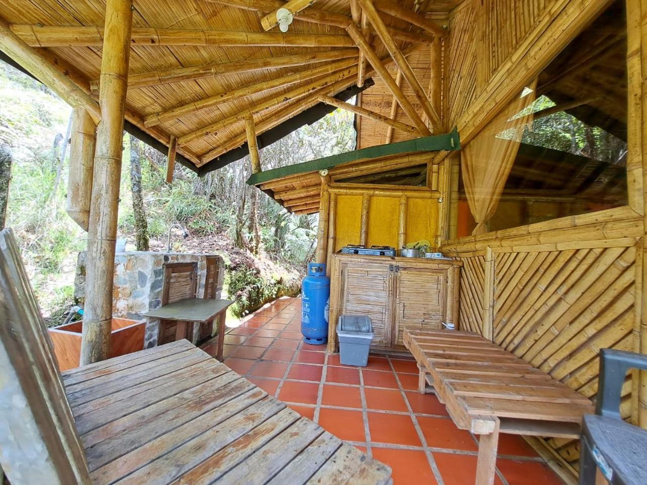 Hotel Guatape Adrianas Bambu Exterior foto
