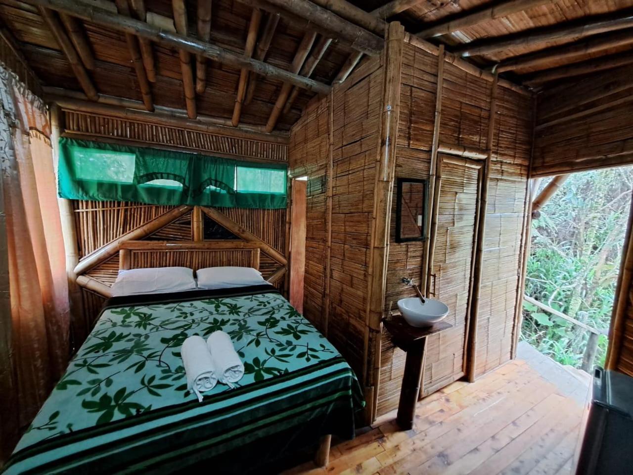 Hotel Guatape Adrianas Bambu Exterior foto